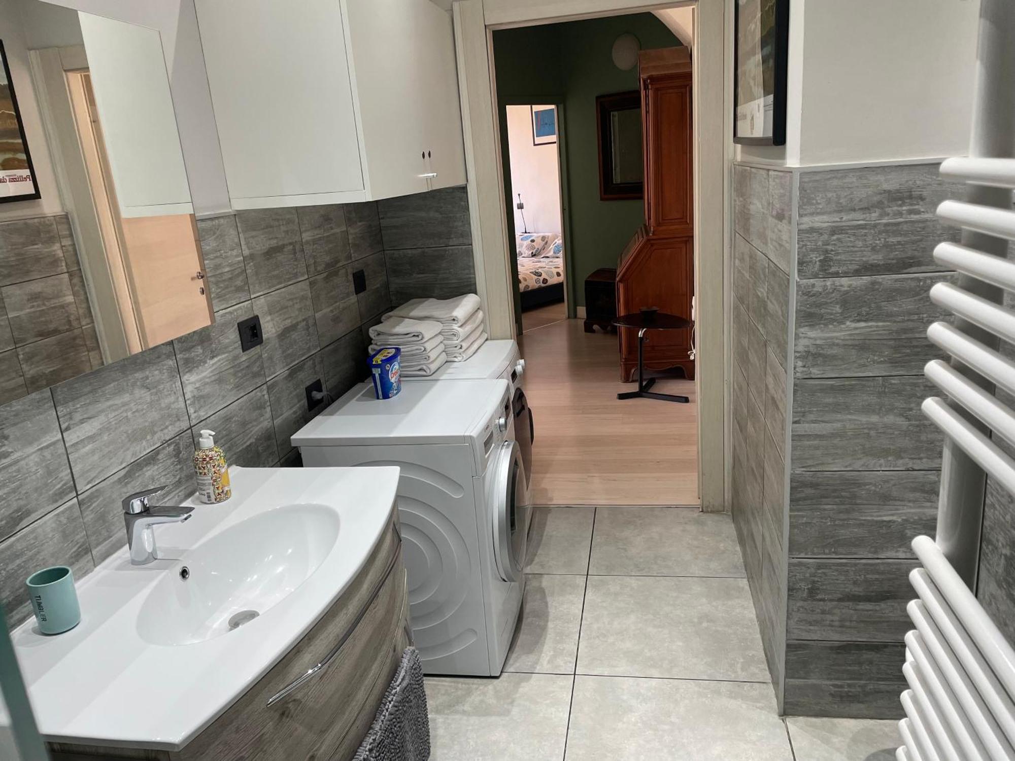 Un Piano Sotto Arturo Apartment Turin Bagian luar foto